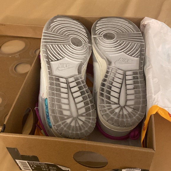 Like New Off White x Dunk Low Sz: 7.5 - Picture 4 of 10